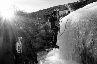 Luca all'attacco della Candelina sulla cascata del Pumacciolo